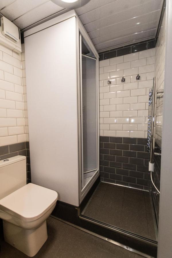 1 Bedroom Newton Apartment L Free Parking L Wigan Royal Infirmary L Haigh Hall L Central Location Exteriör bild
