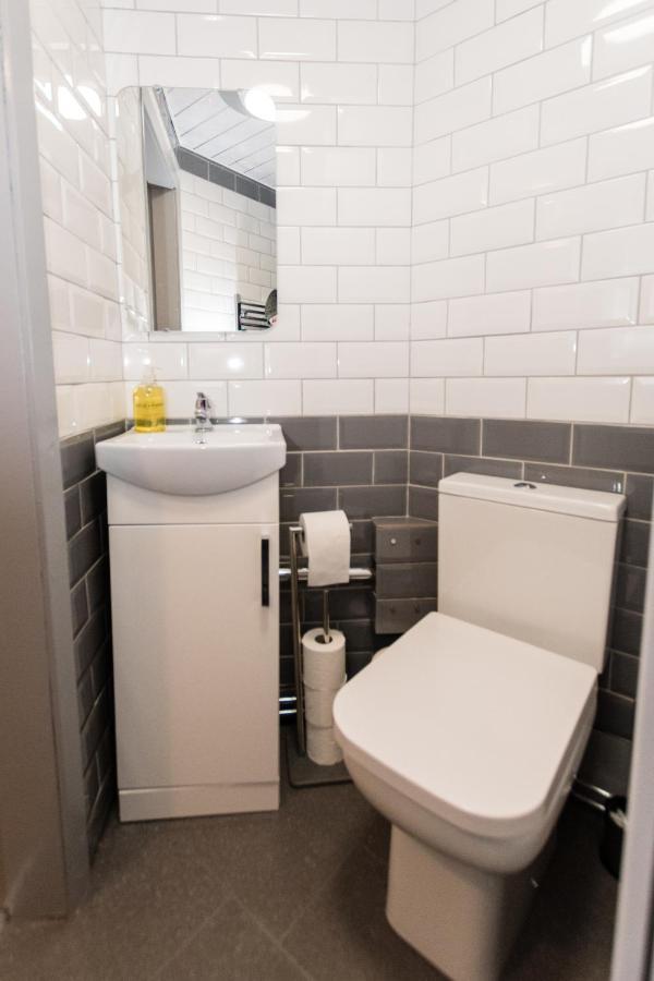 1 Bedroom Newton Apartment L Free Parking L Wigan Royal Infirmary L Haigh Hall L Central Location Exteriör bild