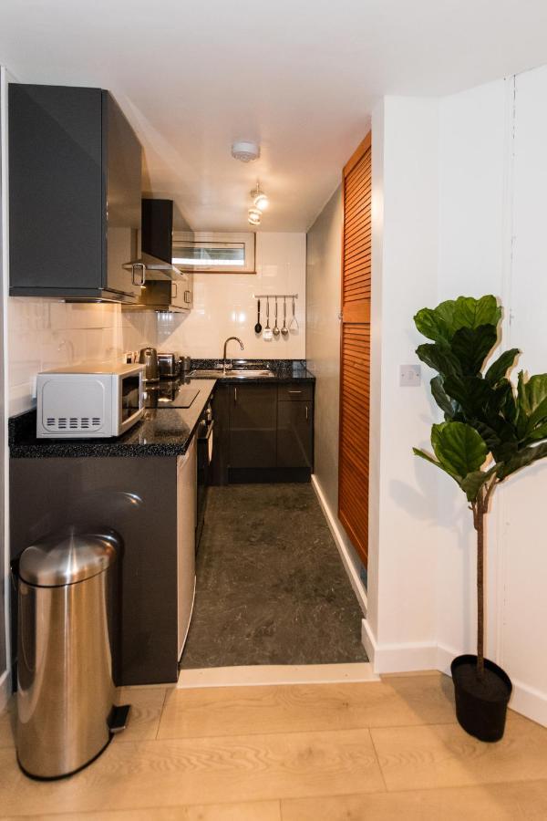 1 Bedroom Newton Apartment L Free Parking L Wigan Royal Infirmary L Haigh Hall L Central Location Exteriör bild