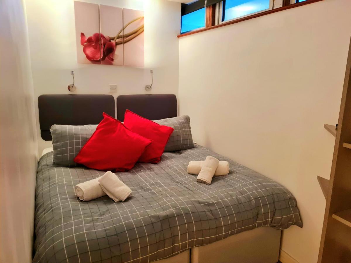 1 Bedroom Newton Apartment L Free Parking L Wigan Royal Infirmary L Haigh Hall L Central Location Exteriör bild
